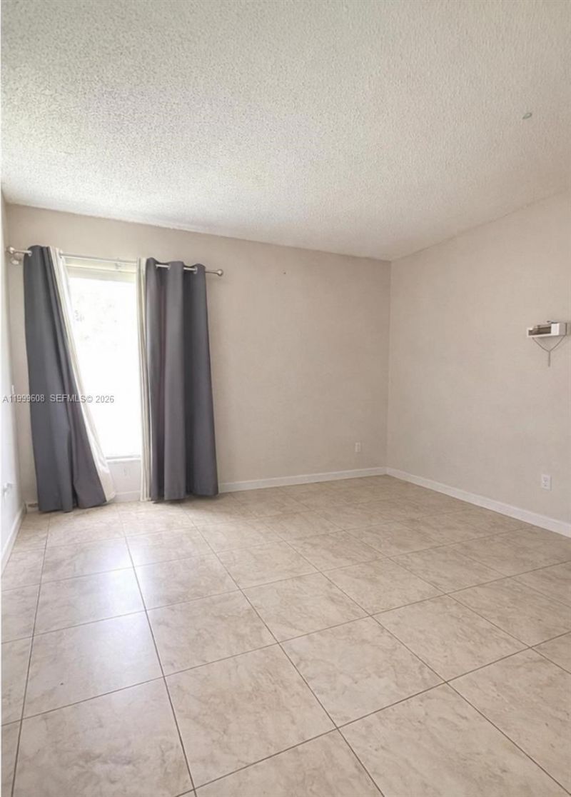 17650 NW 68th Ave, Unit A2001, Hialeah, FL 33015 Photo