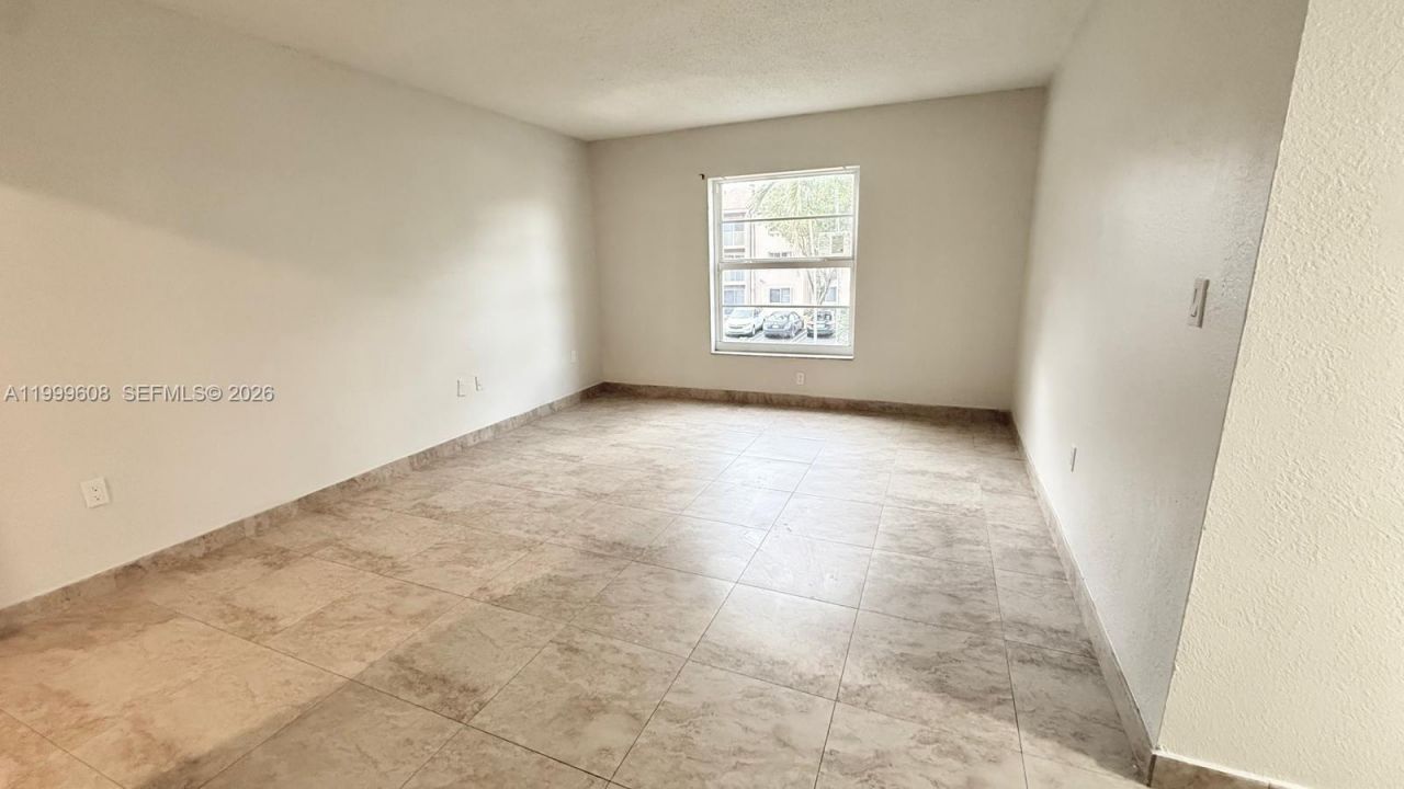 17650 NW 68th Ave, Unit A2001, Hialeah, FL 33015 Photo