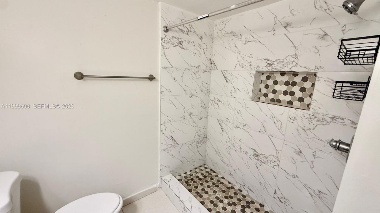 17650 NW 68th Ave, Unit A2001, Hialeah, FL 33015 Photo