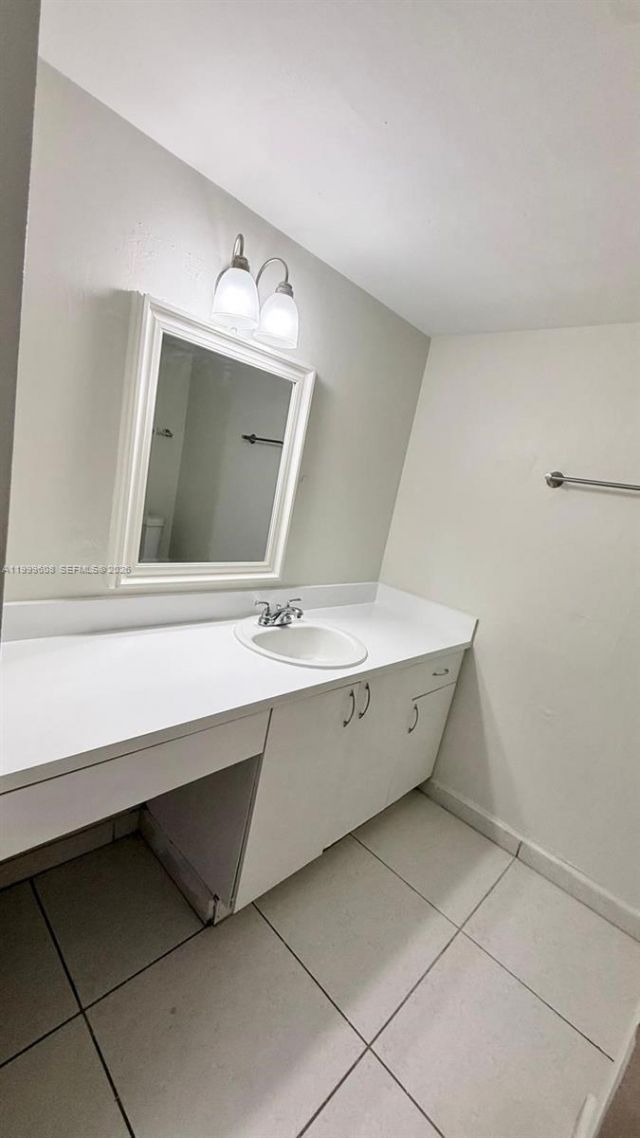 17650 NW 68th Ave, Unit A2001, Hialeah, FL 33015 Photo