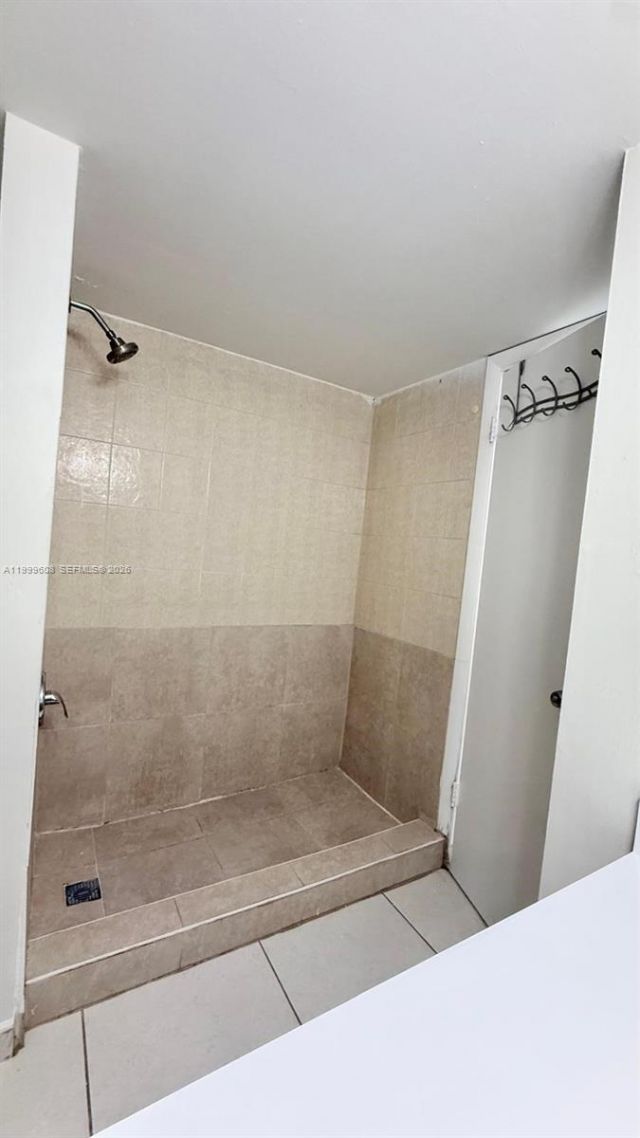 17650 NW 68th Ave, Unit A2001, Hialeah, FL 33015 Photo