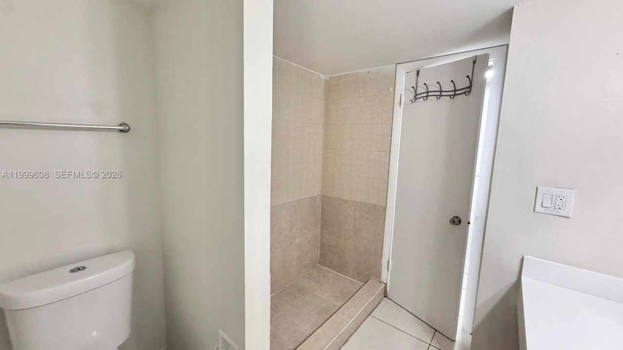 17650 NW 68th Ave, Unit A2001, Hialeah, FL 33015 Photo