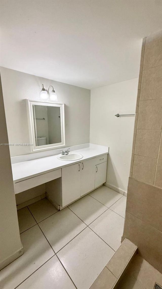 17650 NW 68th Ave, Unit A2001, Hialeah, FL 33015 Photo
