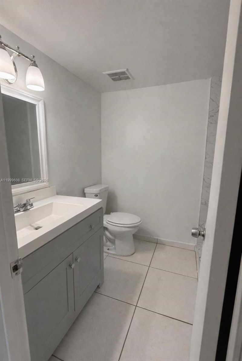17650 NW 68th Ave, Unit A2001, Hialeah, FL 33015 Photo