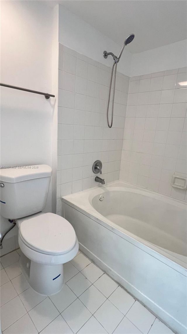 771 N Pine Island Rd, Unit 211, Plantation, FL 33324 Photo