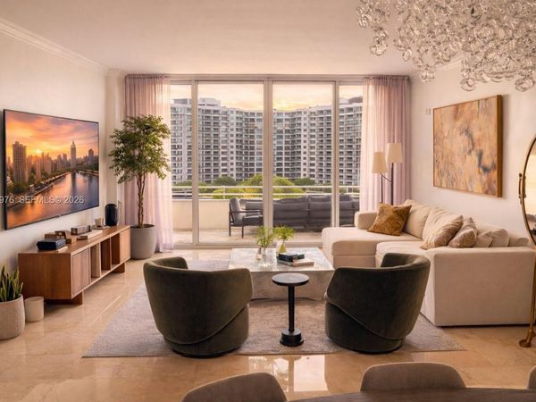 848 Brickell Key Dr, Unit 905, Miami, FL 33131