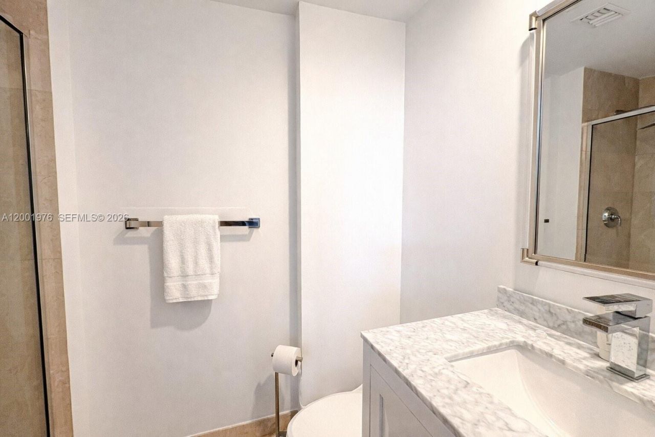 848 Brickell Key Dr, Unit 905, Miami, FL 33131 Photo