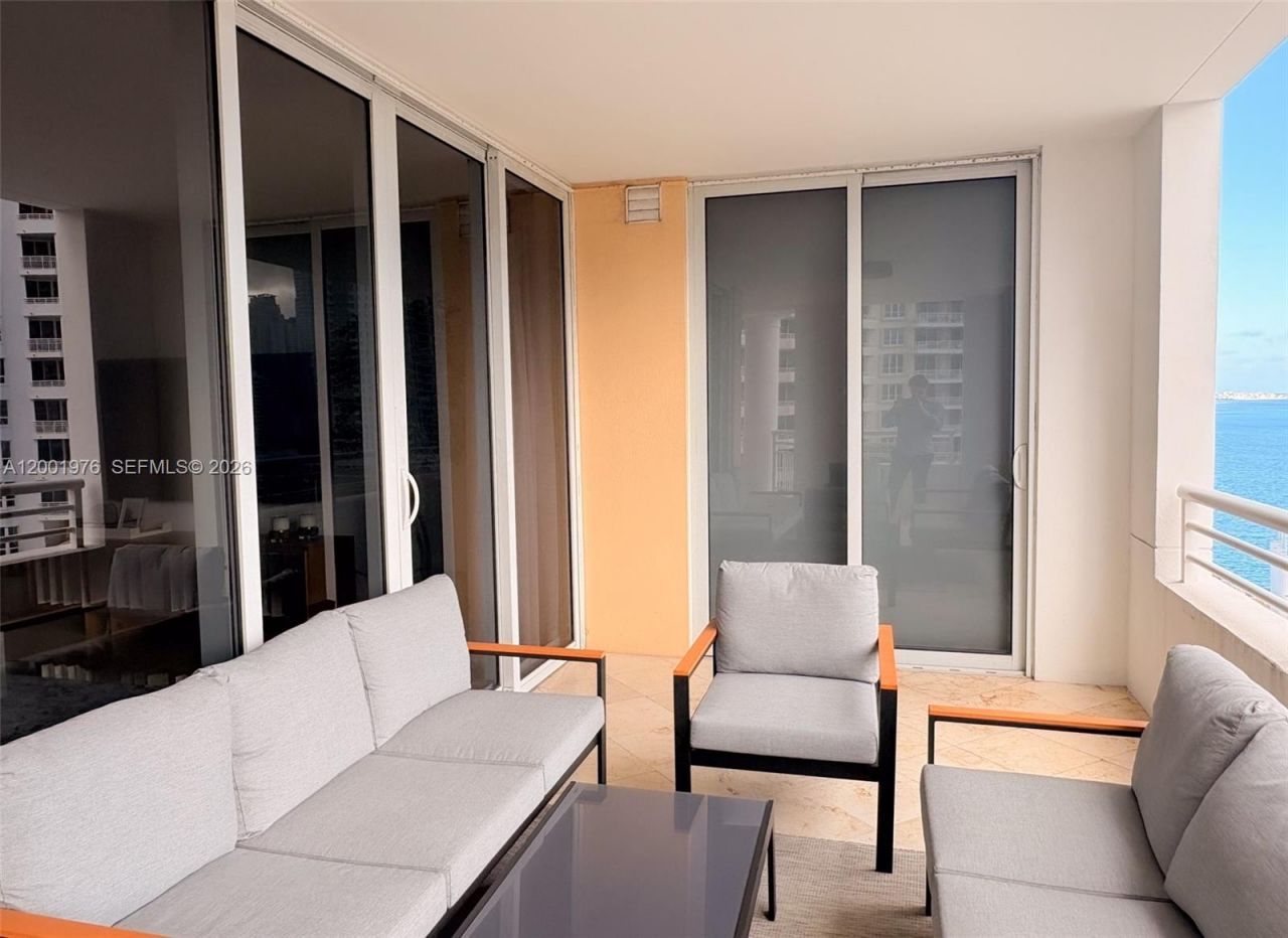 848 Brickell Key Dr, Unit 905, Miami, FL 33131 Photo