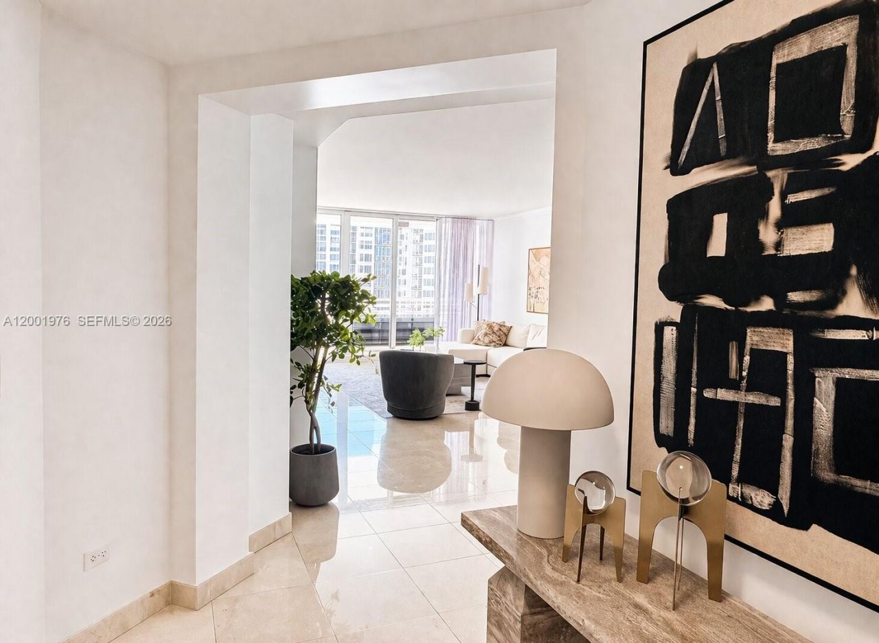 848 Brickell Key Dr, Unit 905, Miami, FL 33131 Photo