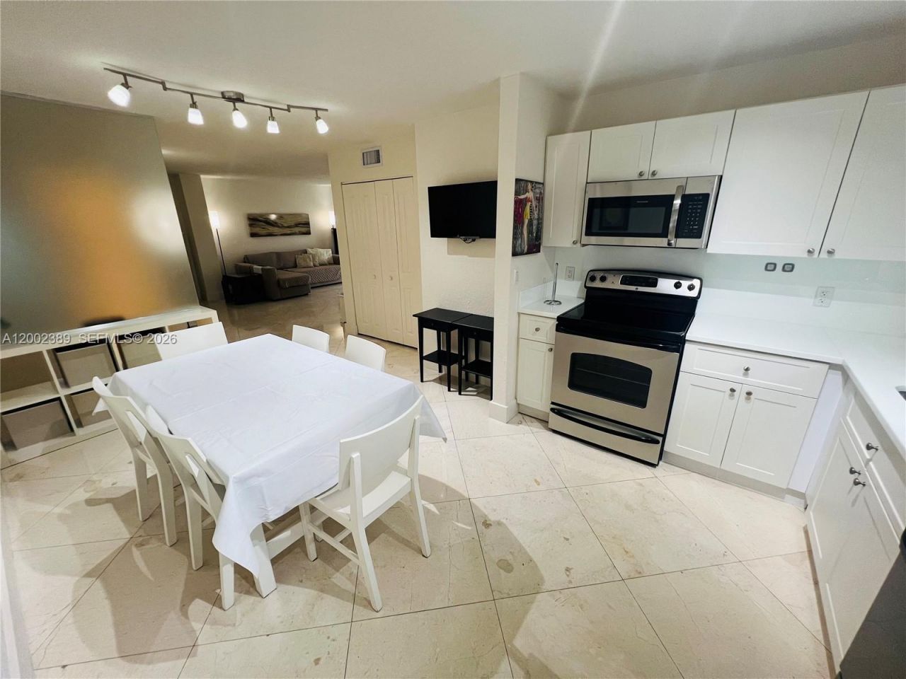 1750 James Ave, Unit 5D, Miami Beach, FL 33139 Photo