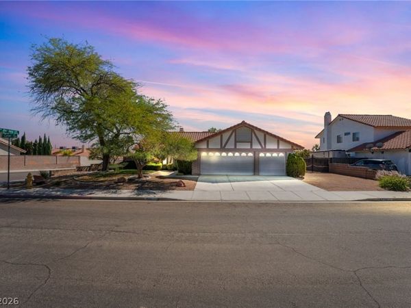 1500 Cutler Drive , Las Vegas, NV 89117