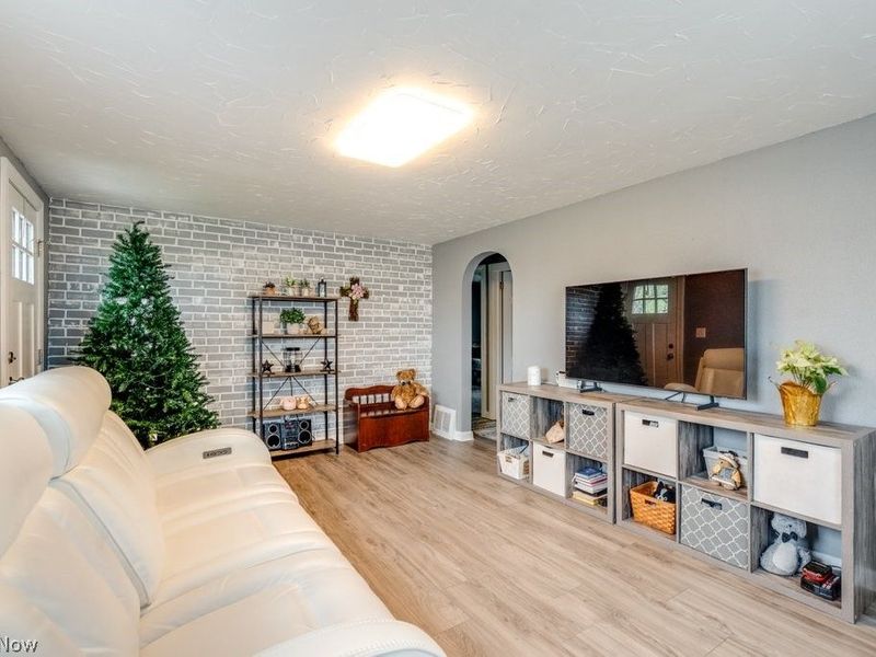 12700 Bixler Avenue NE, Hartville, OH 44632 Photo 14