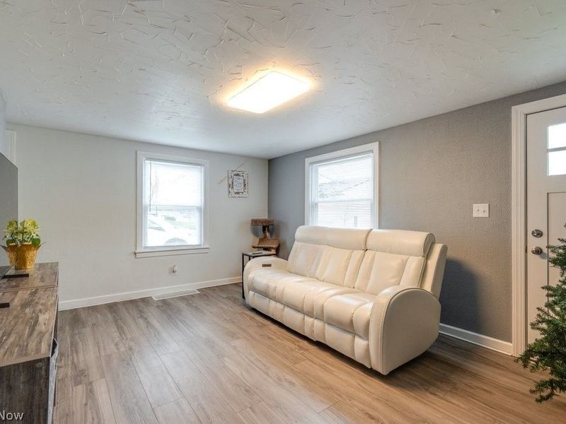 12700 Bixler Avenue NE, Hartville, OH 44632 Photo 16