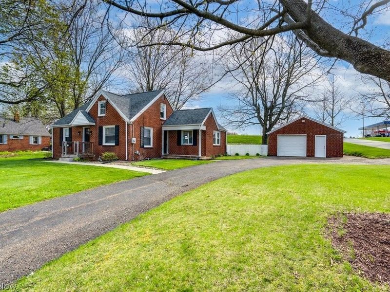 12700 Bixler Avenue NE, Hartville, OH 44632 Photo 3