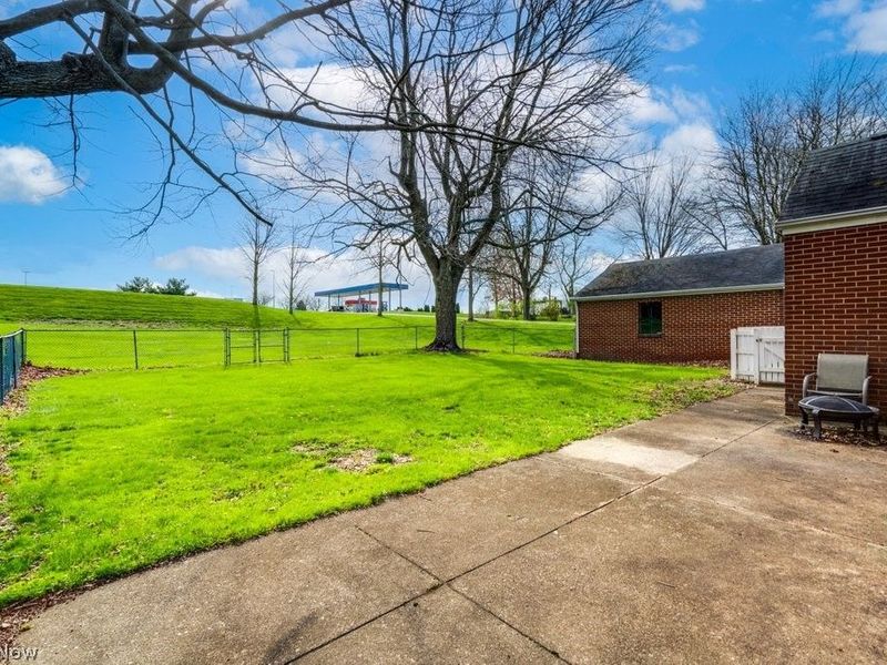 12700 Bixler Avenue NE, Hartville, OH 44632 Photo 33