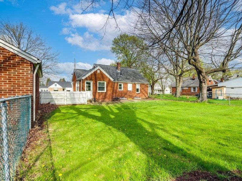 12700 Bixler Avenue NE, Hartville, OH 44632 Photo 36