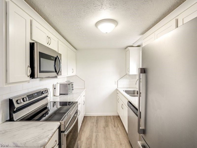 12700 Bixler Avenue NE, Hartville, OH 44632 Photo 7