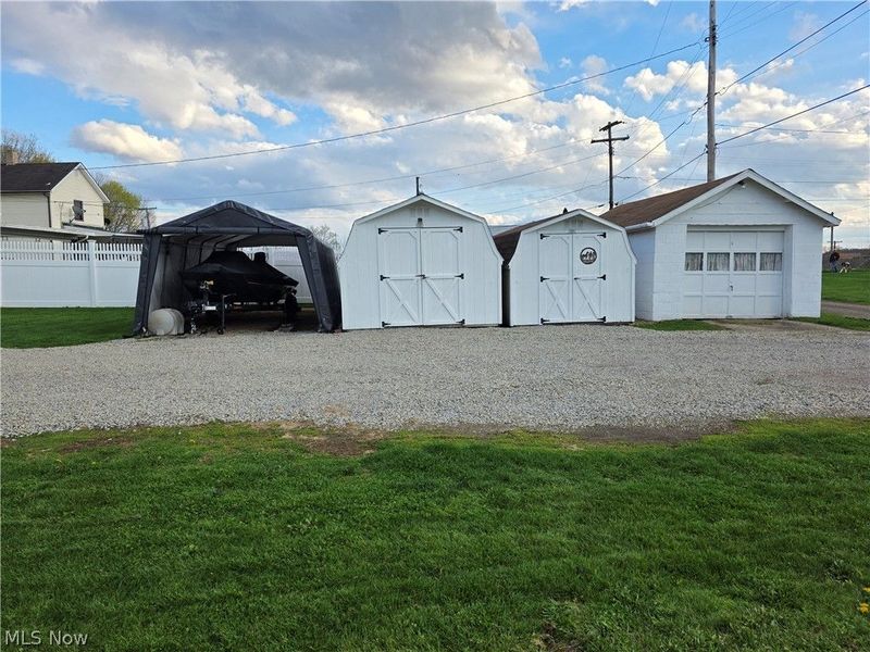 342 N Bridge Street, Newcomerstown, OH 43832 Photo 4