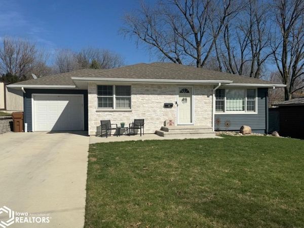 1720 Salinger Avenue, Carroll, IA 51401