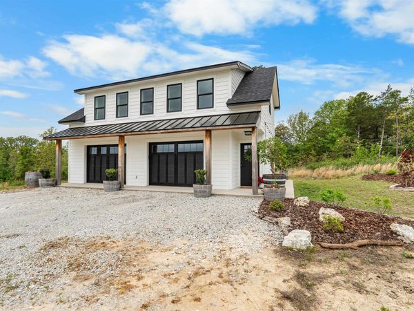 1881 E AR 56 Hwy, Violet Hill, AR 72584