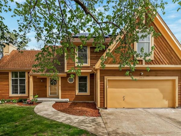 3415 Rock Creek Drive, Kansas City, MO 64116