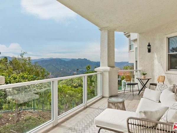 2048 Palisades Drive, Pacific Palisades, CA 90272