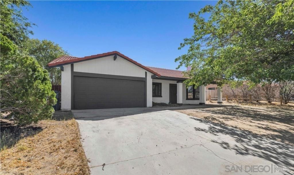 37130 Casa Verde Dr, Palmdale, CA 93550 Main Photo