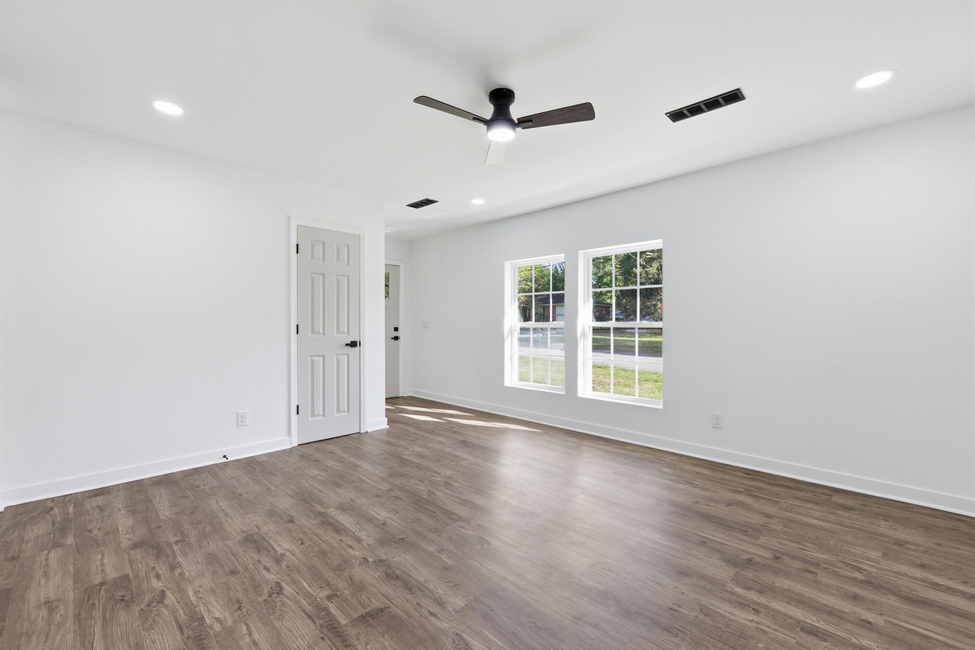 108 Dale Avenue Photo 9