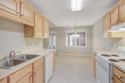 1860 Piper Drive photo 4