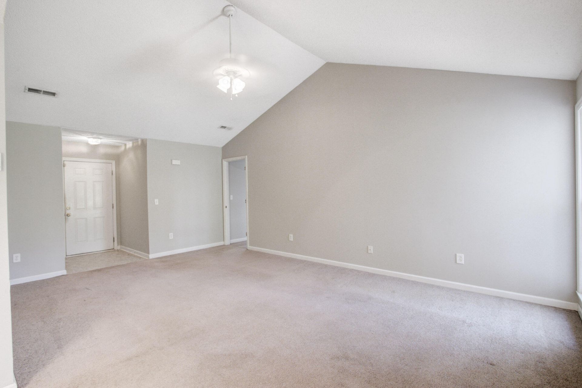 1860 Piper Drive Photo 7