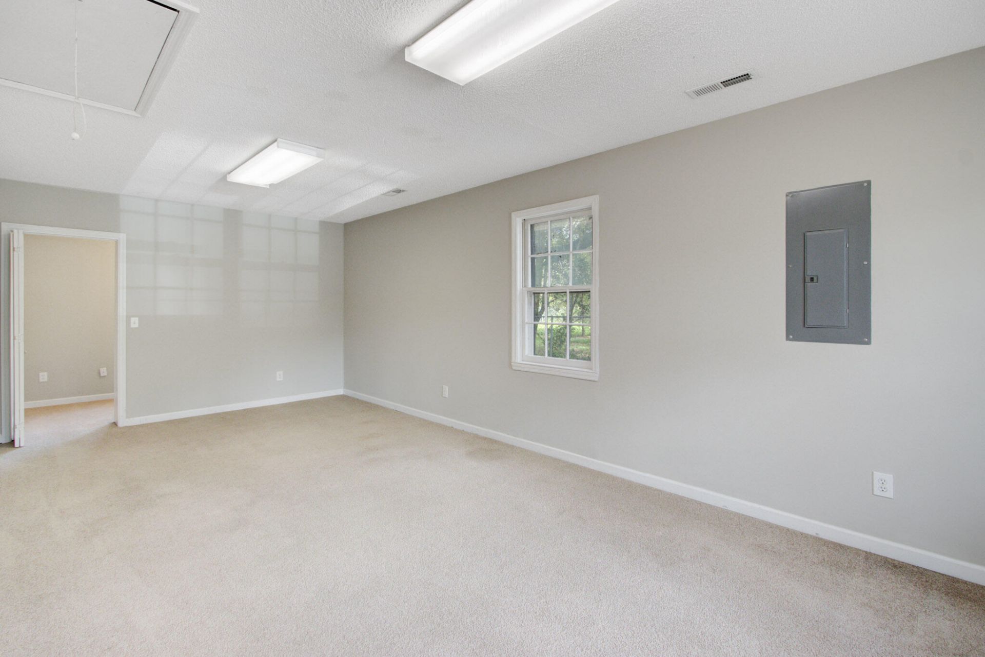 1860 Piper Drive Photo 8