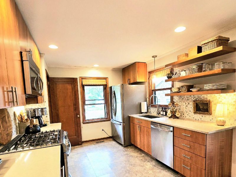 3003 Courtright Road, Columbus, OH 43232 Photo 14