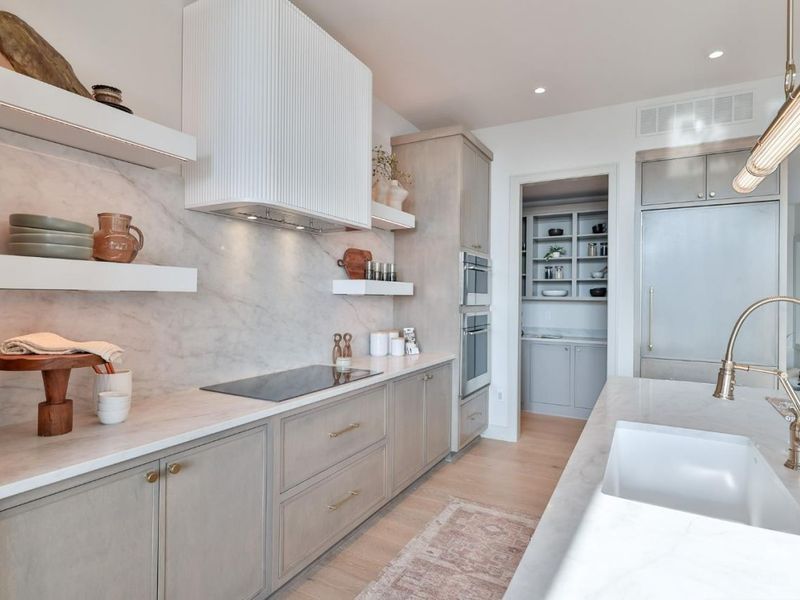 2930 Three Oaks Lane, Cincinnati, OH 45209 Photo 10