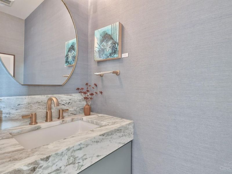 2930 Three Oaks Lane, Cincinnati, OH 45209 Photo 32