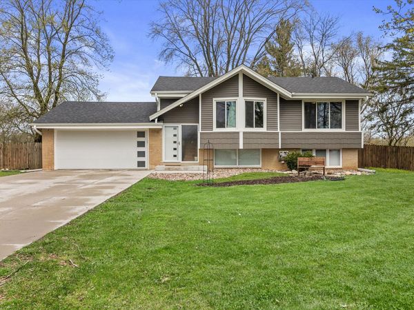 5748 Sandy Ln, Mount Pleasant, WI 53406