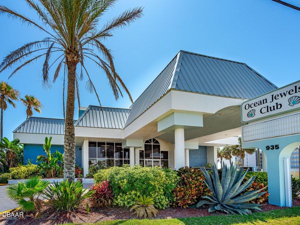 935 S Atlantic Avenue, Unit 102, Daytona Beach, FL 32118