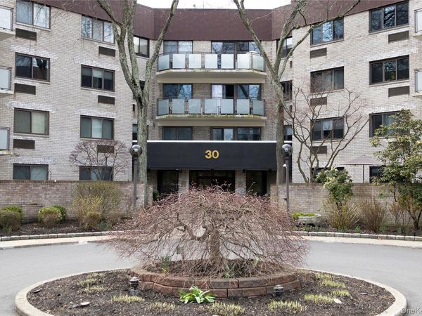 30 Greenridge Avenue, Unit 4E, White Plains, NY 10605
