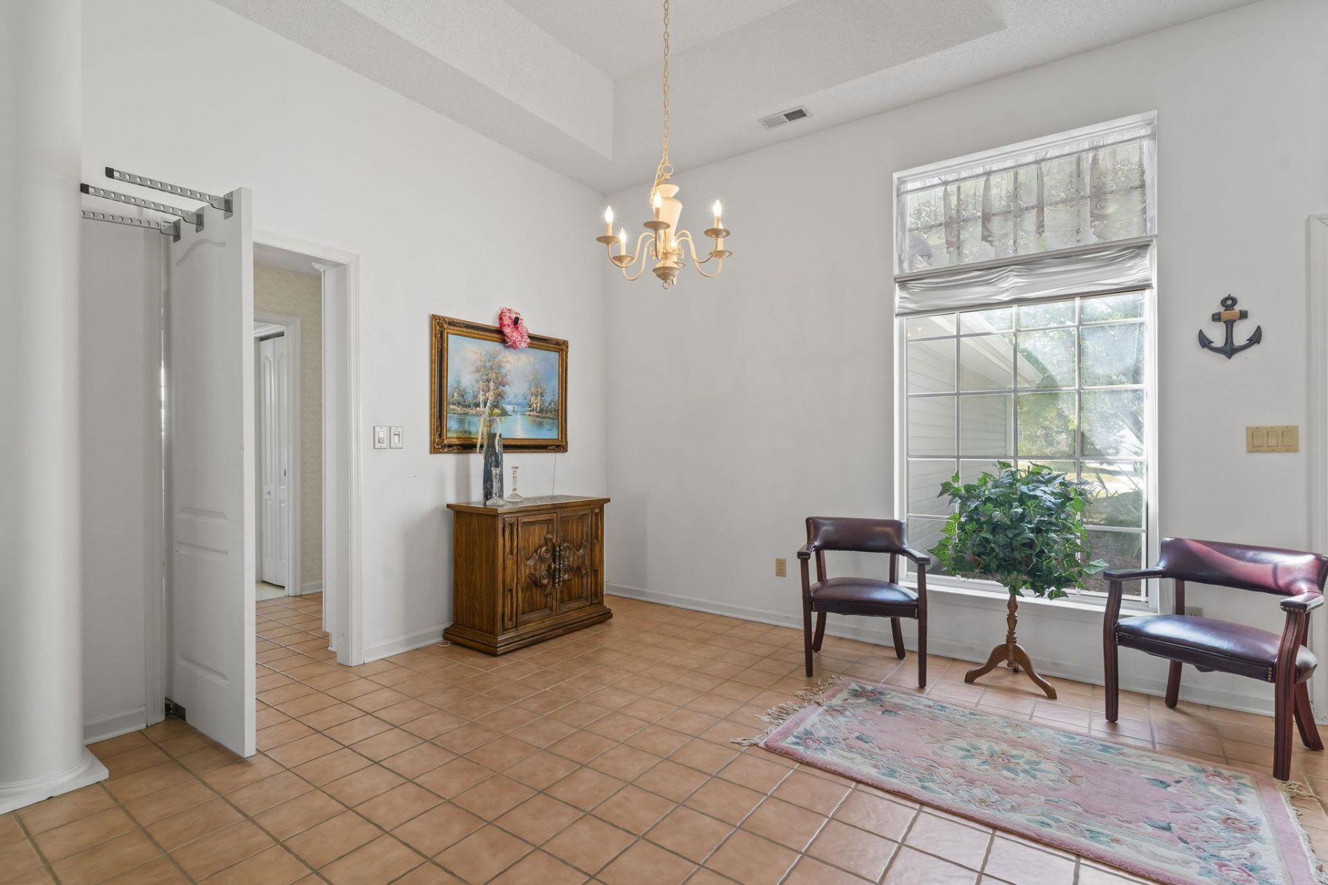 1582 Southwood Dr. Photo 13