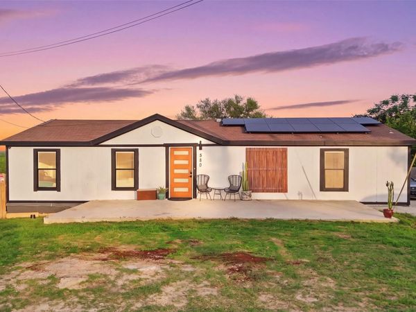 580 Railyard DR, Kyle, TX 78640