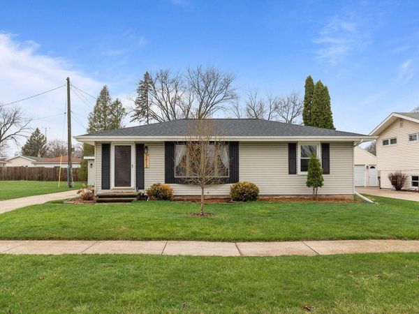 2613 S FOUNTAIN AVENUE, Appleton, WI 54915