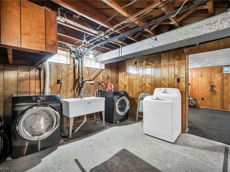 7504 Skylark Drive, Parma, OH 44130 Photo 18