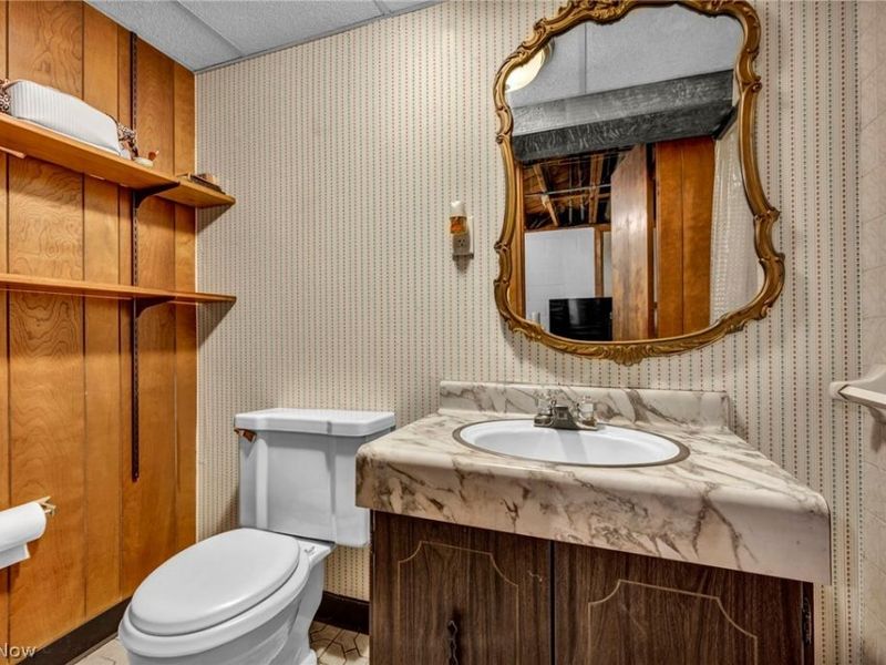 7504 Skylark Drive, Parma, OH 44130 Photo 19