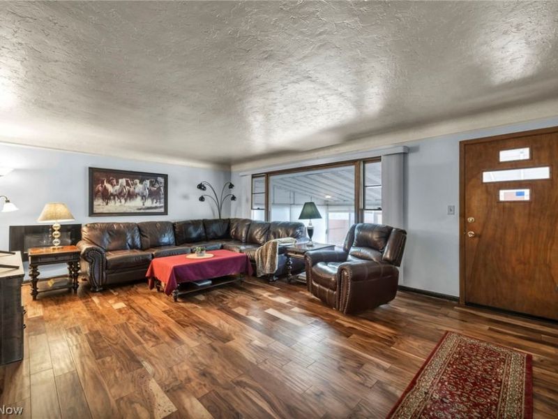 7504 Skylark Drive, Parma, OH 44130 Photo 4