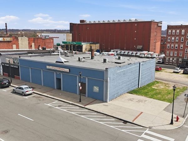 434-440 High St, Holyoke, MA 01040