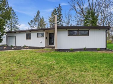 321 Brookview Drive , Rochester, NY 14617