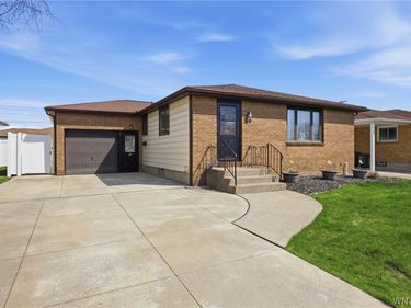 69 Jane Lane , Depew, NY 14043