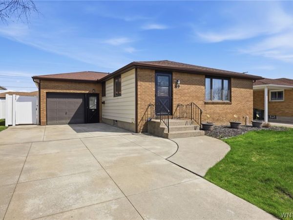 69 Jane Lane , Depew, NY 14043