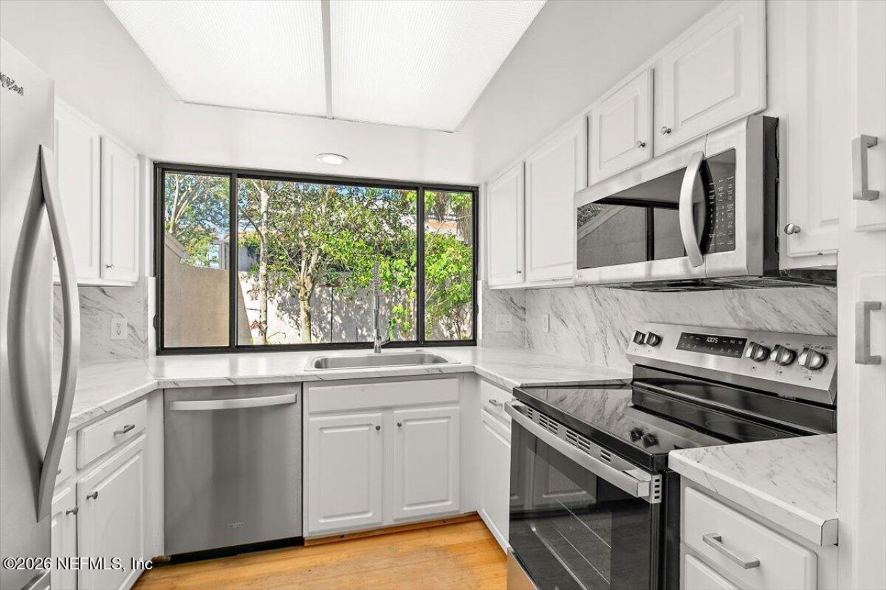 2437 Burgundy Court, Ponte Vedra Beach, FL 32082 Photo