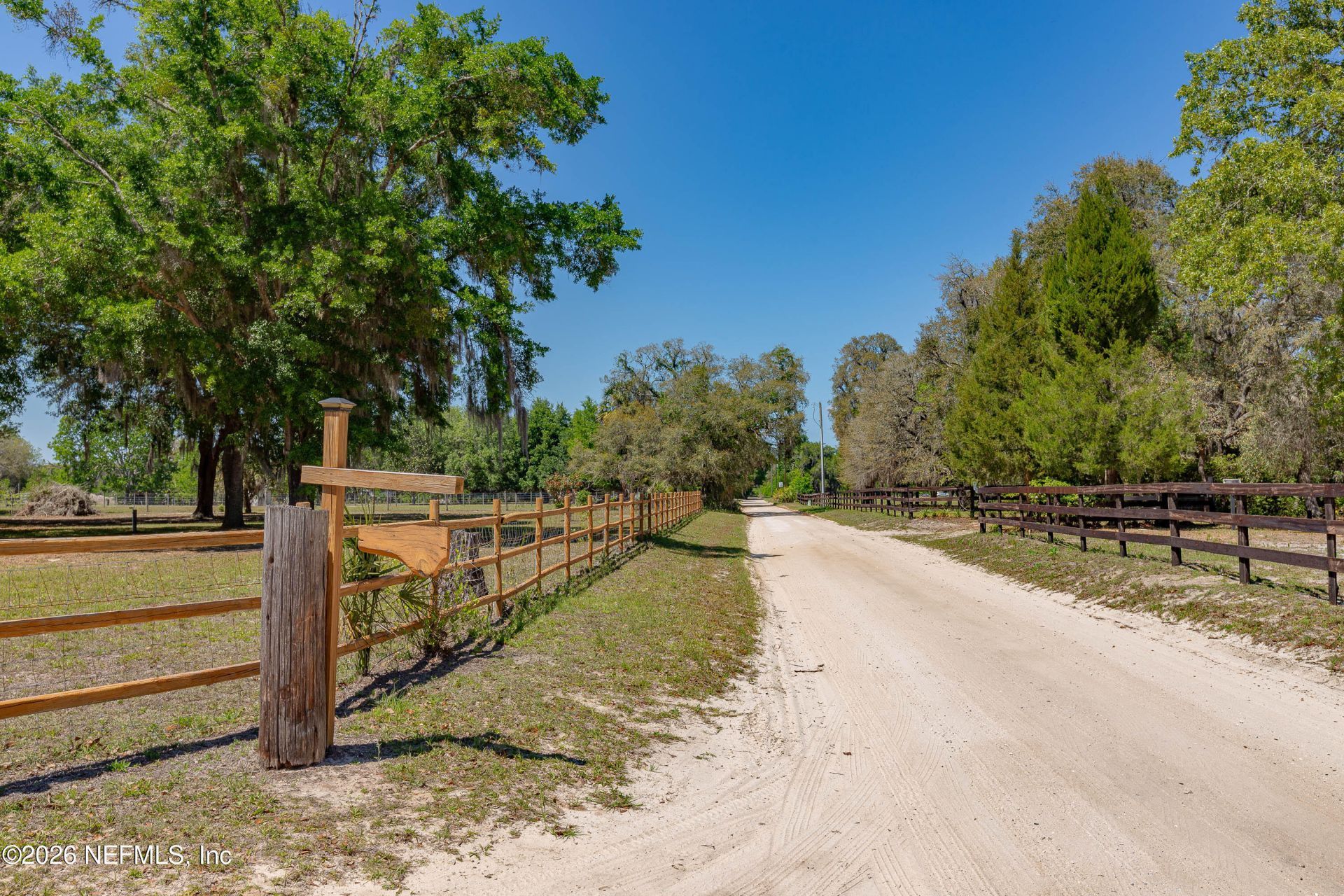 289 Chesser Road, Hollister, FL 32147 Photo