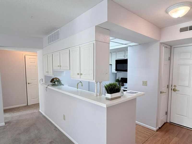 5935 N High Street, Unit 122, Worthington, OH 43085 Photo 17